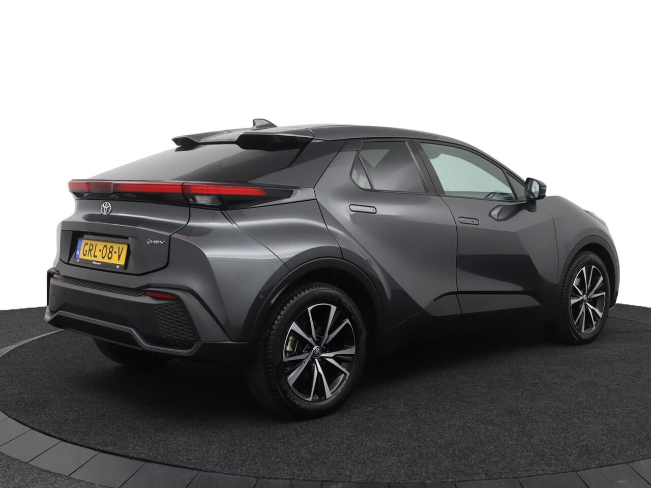 Toyota C-HR 1.8 Hybrid 140 First Edition | 360 graden camera | Navigatie | Electrische achterklep |