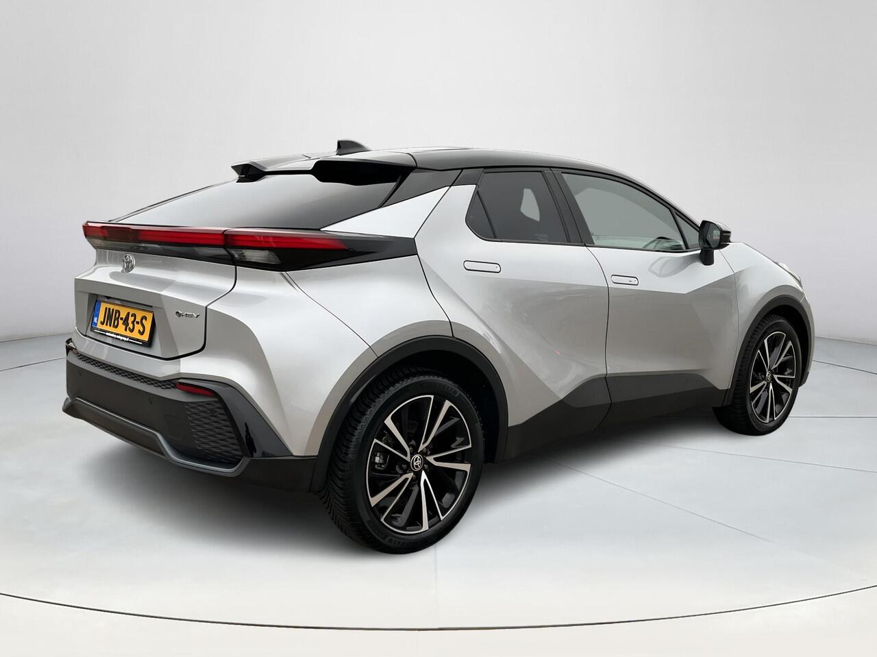 Toyota C-HR 2.0 Hybrid 200 Executive | Stoel- + stuurverwarming | Navigatie | Electrische achterklep | Dode hoek waarschuwing |