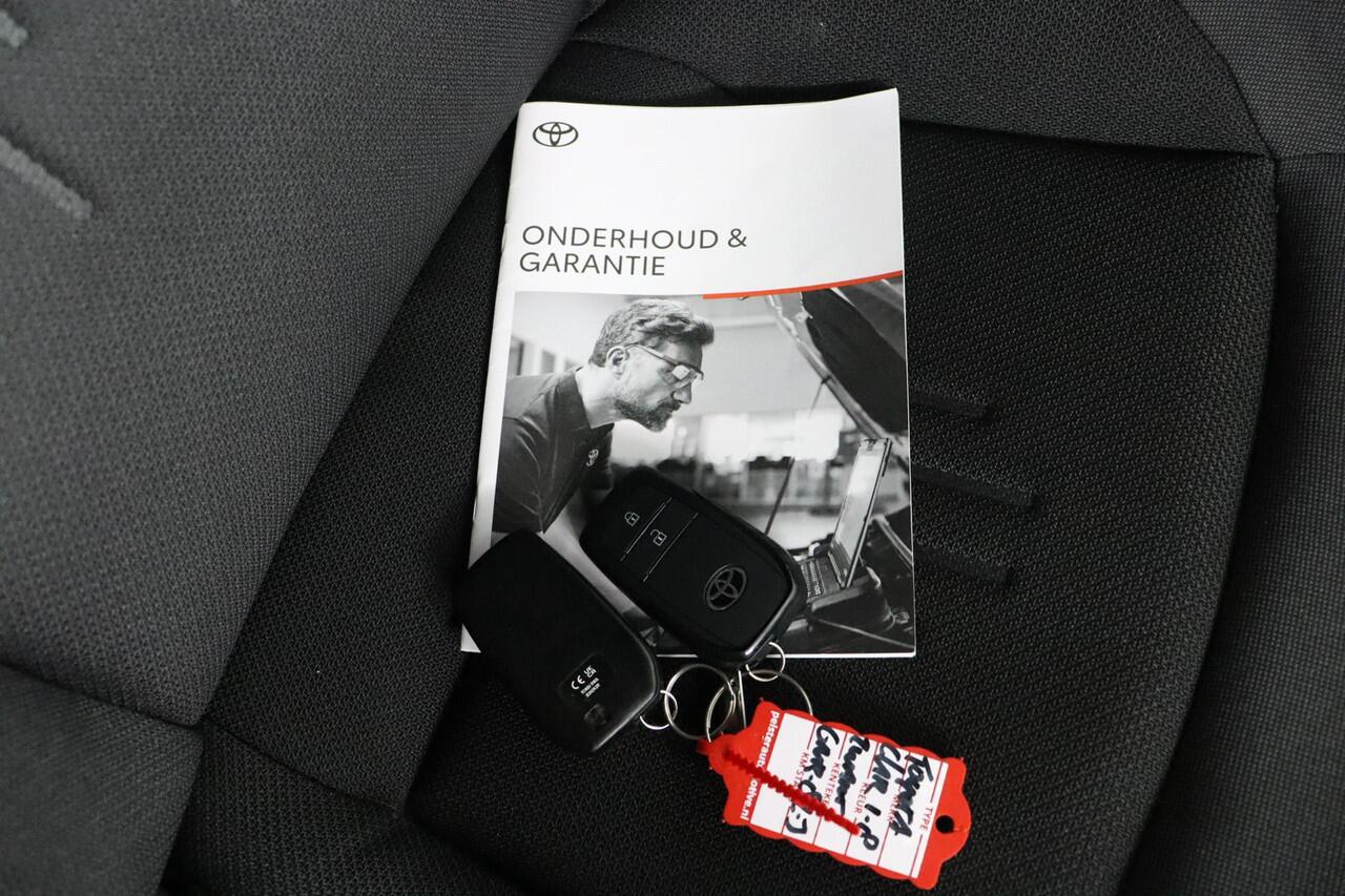 Toyota C-HR 1.8 Hybrid 140 Dynamic | Apple carplay & Android auto | Cruise control | Parkeer camera |