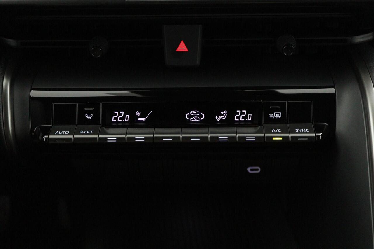 Toyota C-HR 1.8 Hybrid 140 Dynamic | Adaptive Cruise Control | Apple Carplay | Android Auto | Achteruitrijcamera | Parkeersensoren | Keyless entry |