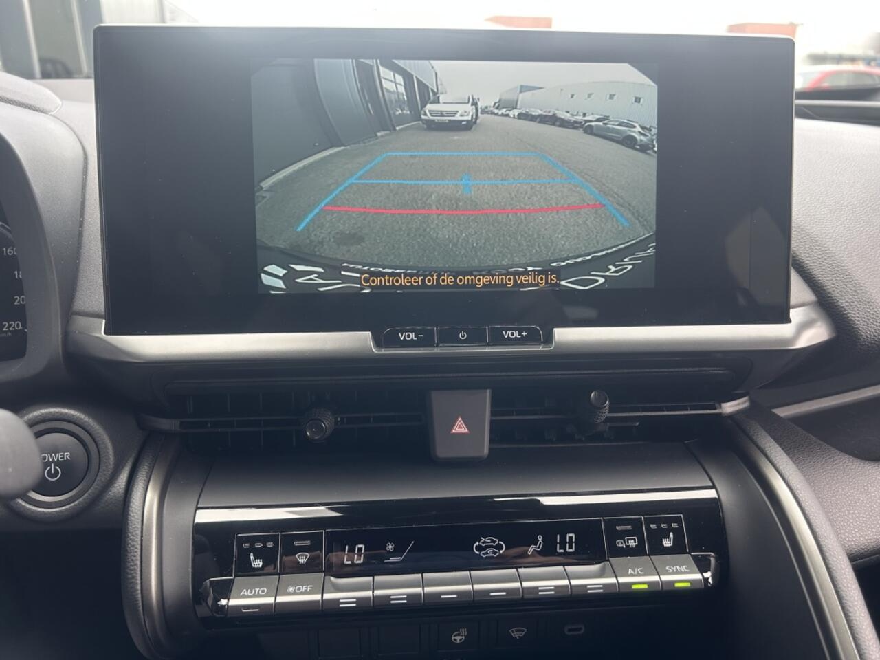 Toyota C-HR 1.8 Hybrid Dynamic Limited / Groot scherm / Parkeersensoren