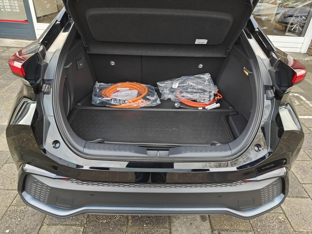 Toyota C-HR 2.0 PHEV 200 Prem Ed