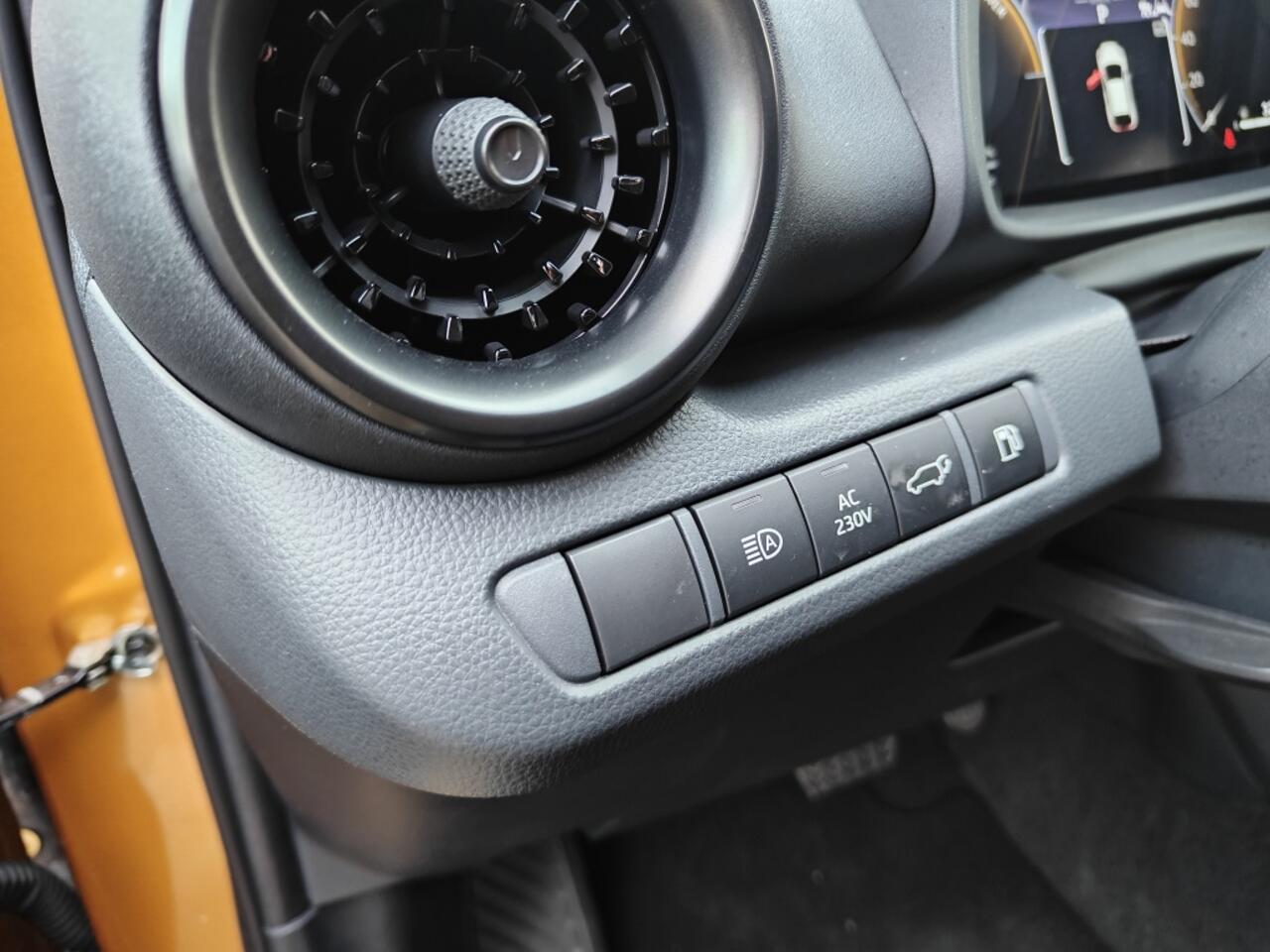 Toyota C-HR 2.0 PHEV 200 Prem Ed