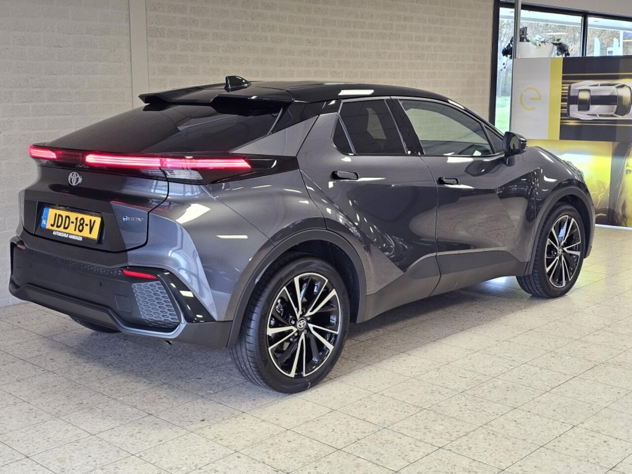 Toyota C-HR 2.0 Hybrid 200 Executive El. A-Klep Winterpakket Géén Afleverkos