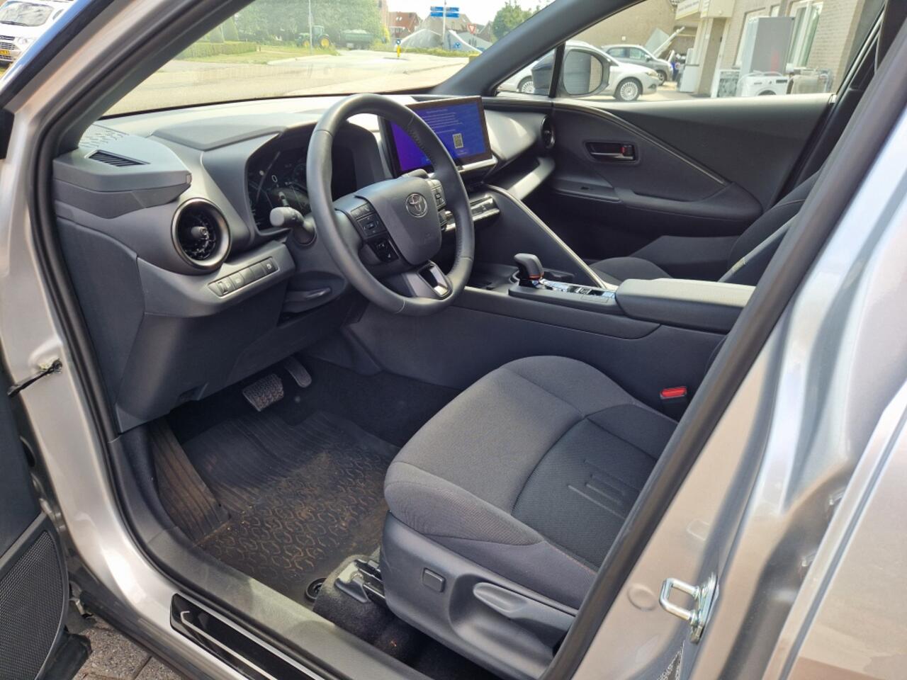 Toyota C-HR 1.8 Hyb 140 Bns Pl