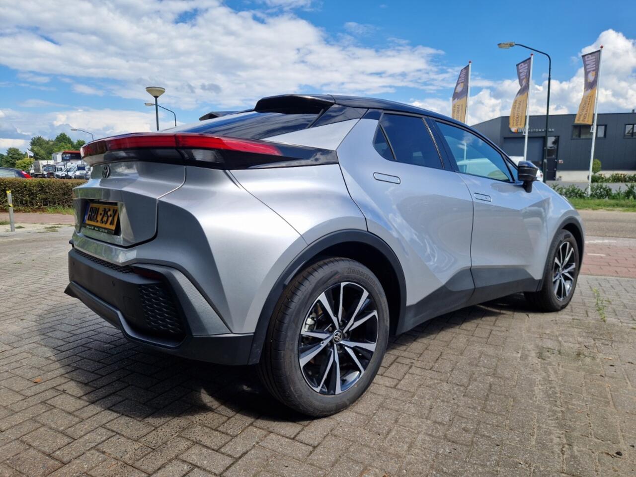 Toyota C-HR 1.8 Hyb 140 Bns Pl