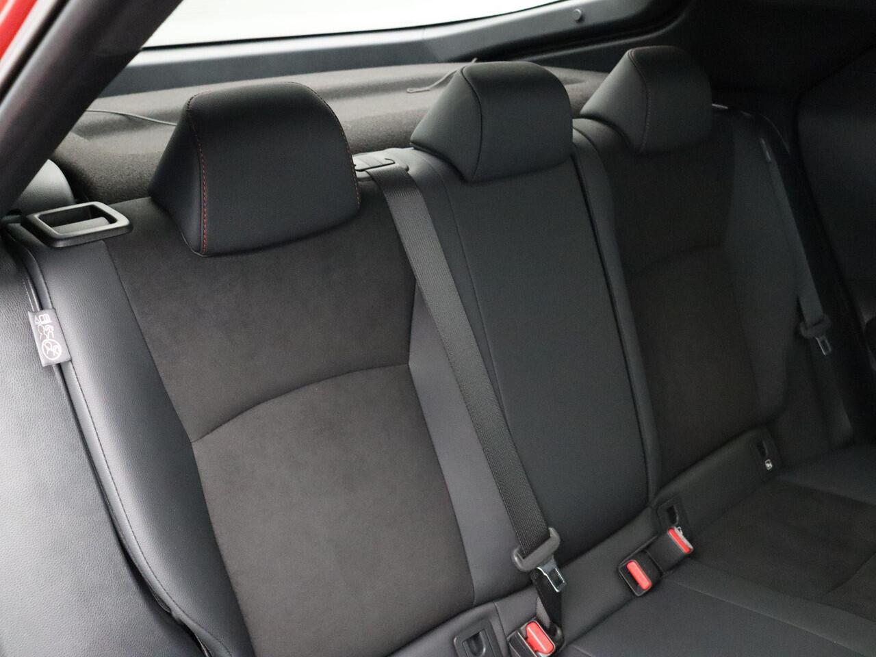 Toyota C-HR 2.0 Hybrid 200 GR SPORT PLUS | Elektrisch Verstelbare Stoel, Full Led | Stoel, Stuur en voorruitverwarming |