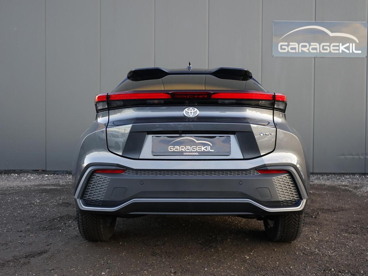 Toyota C-HR 1.8 Hybrid 140 Team D Dealeronderh. / 1ste eig. / Techniekpakket / Stoelverwarming / Stuurverwarming / LED verlichting / Smartphone Integratie