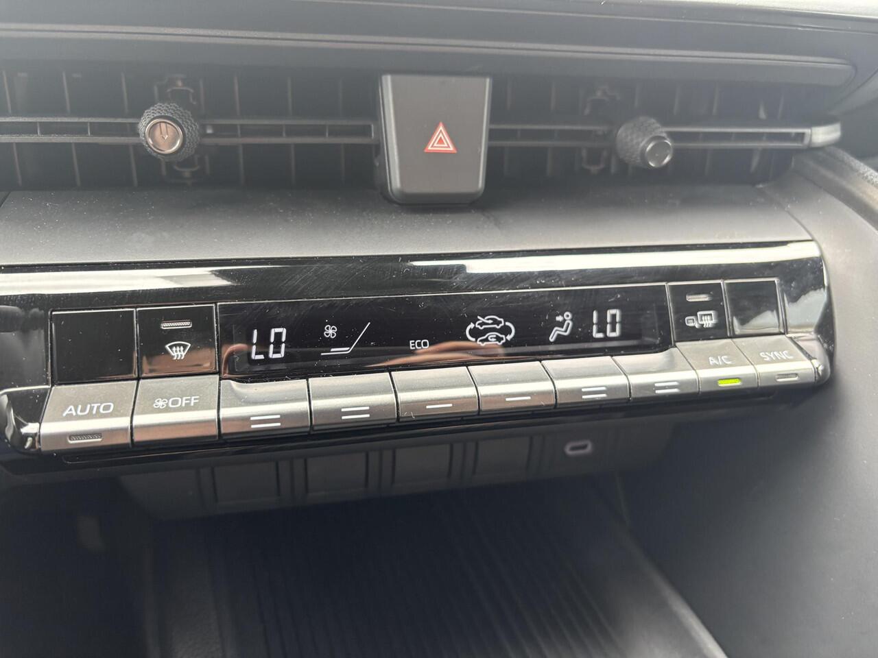 Toyota C-HR 1.8 Hybrid 140 Dynamic | Garantie tot 6-2034 | 1e eigenaar | BTW |