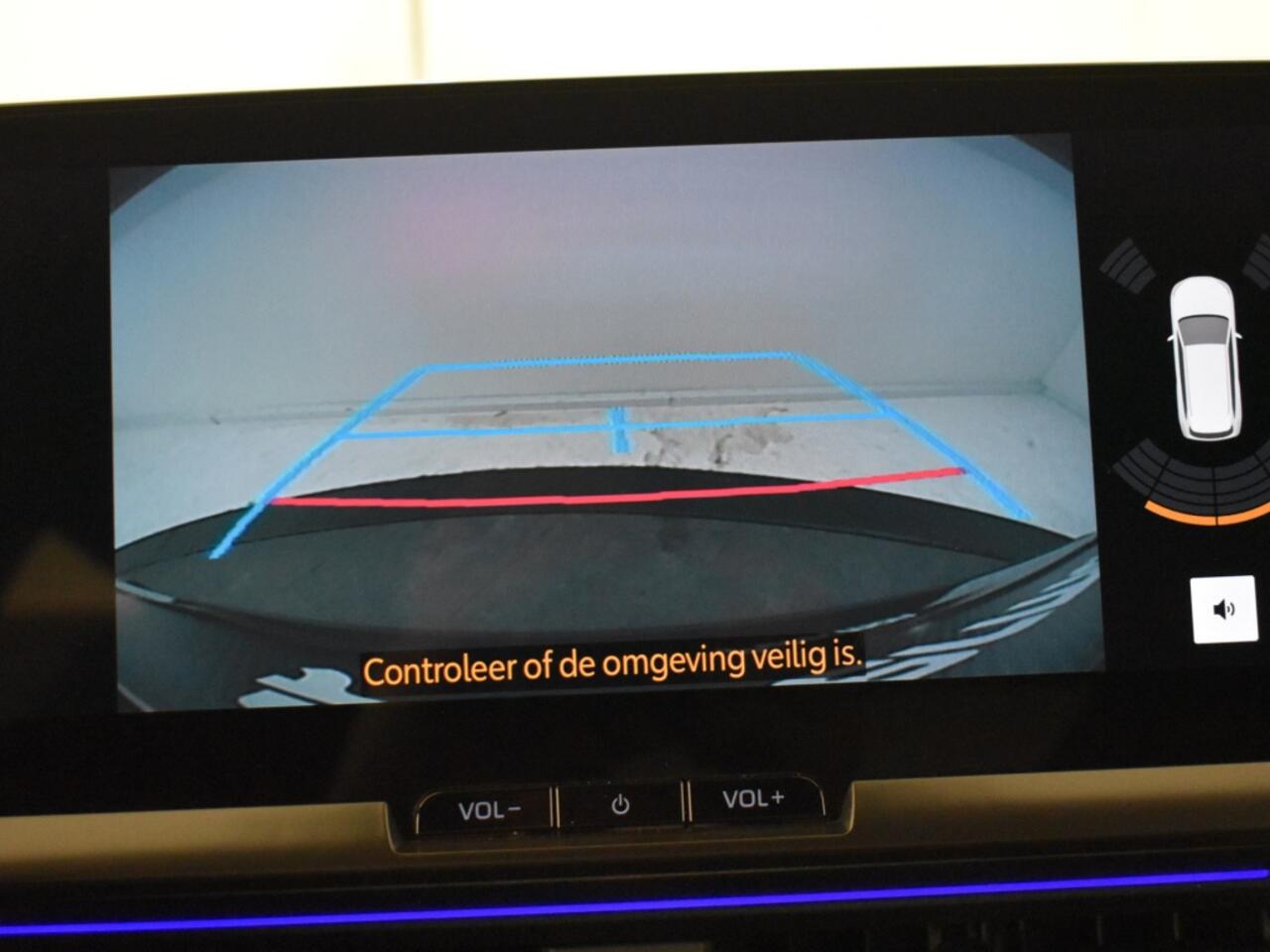 Toyota C-HR 1.8 Hybrid Executive | BSM | Stuur & Stoelverwarming | JBL