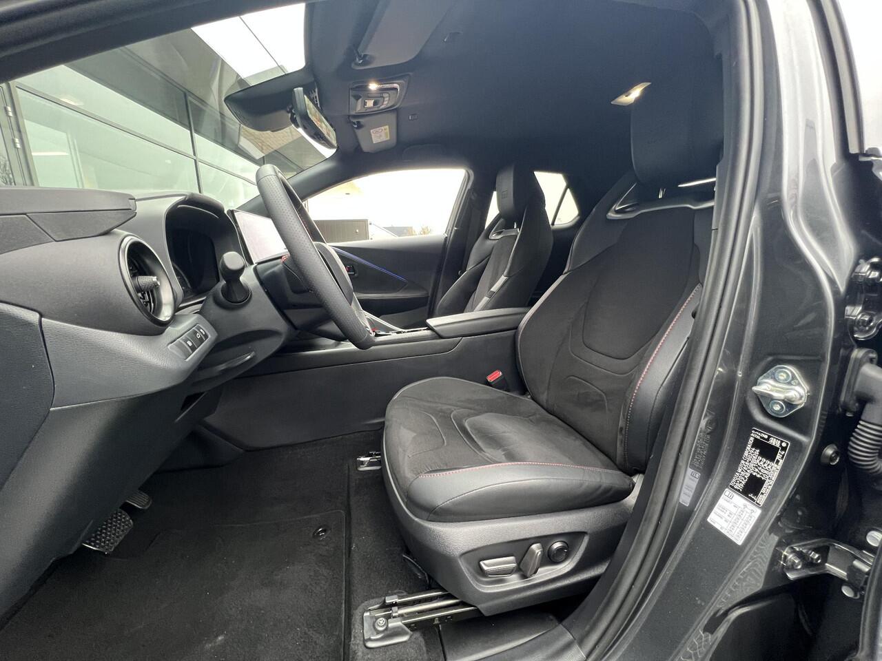 Toyota C-HR 2.0 Hybrid 200 GR SPORT PLUS AWD-i 198PK | JBL | Navigatie | Achteruitrijcamera | Head-up Display