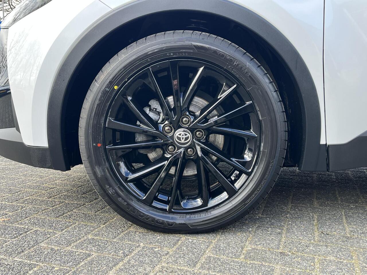 Toyota C-HR 2.0 Hybrid 200 GR SPORT PLUS | Stoel- + stuurverwarming | Sfeerverlichting | Electrische klep | Navigatie |