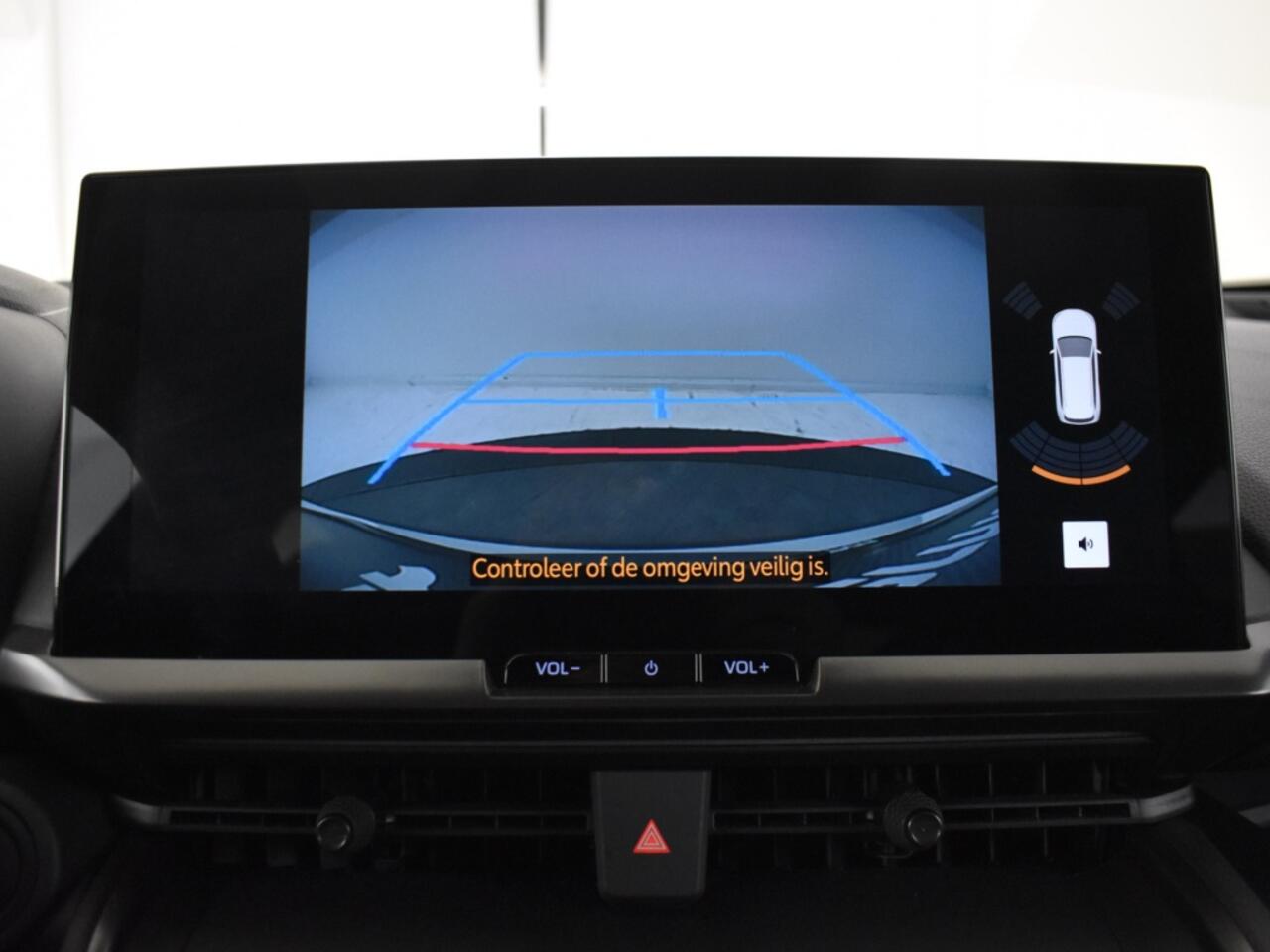 Toyota C-HR 1.8 Hybrid 140 Style Bi Tone | Elektrische A. Klep | Blindspot