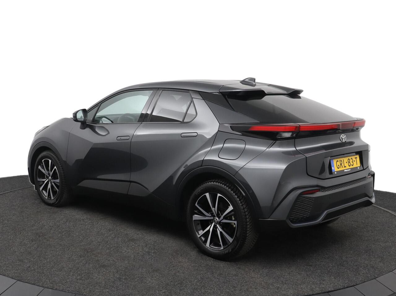 Toyota C-HR 1.8 Hybrid 140 First Edition | 360 graden camera | Navigatie | Electrische achterklep |