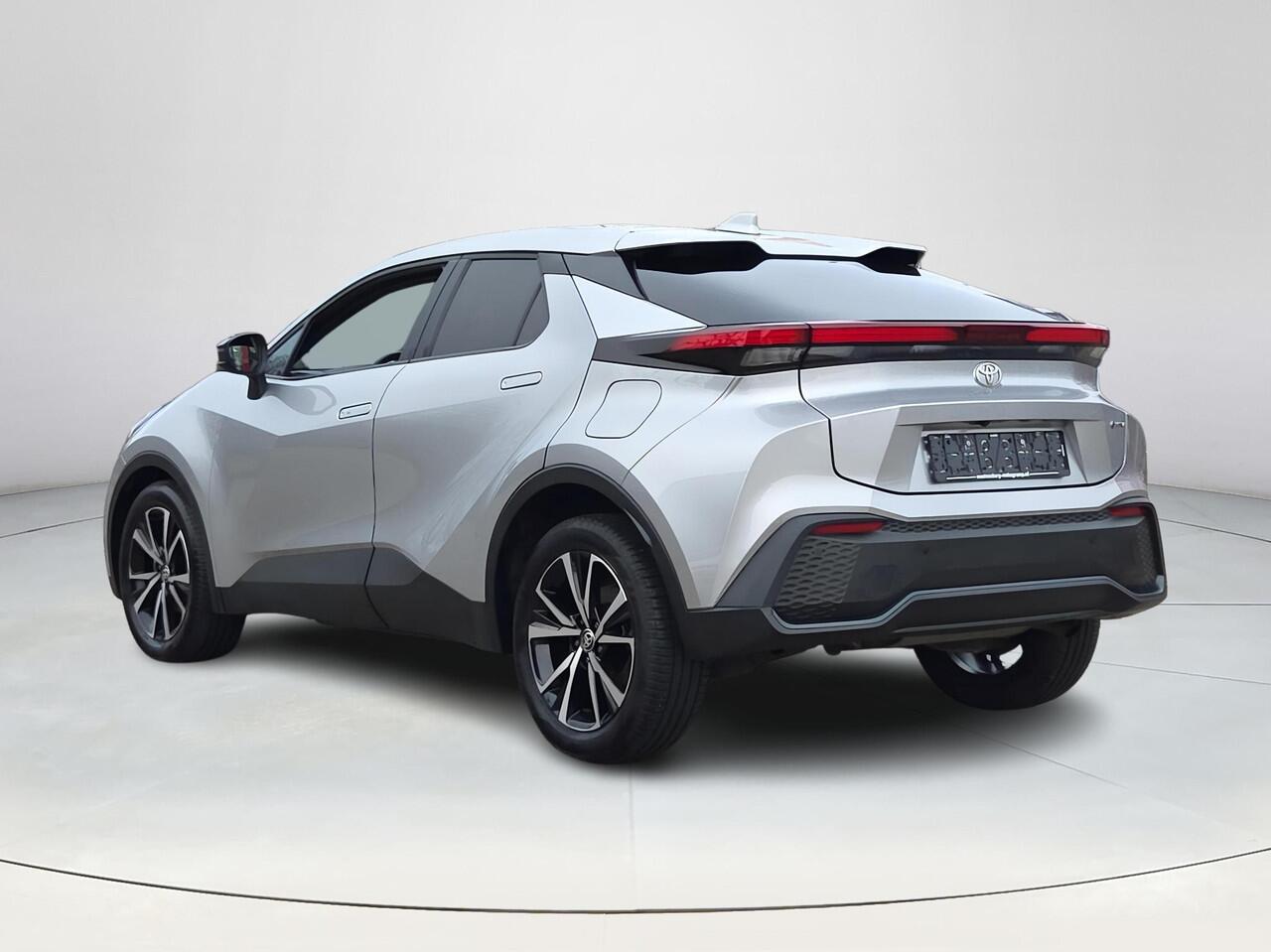 Toyota C-HR 1.8 Hybrid 140 First Edition | Apple CarPlay | Parkeersensoren | Blindspot | Rijklaarprijs incl. garantie |