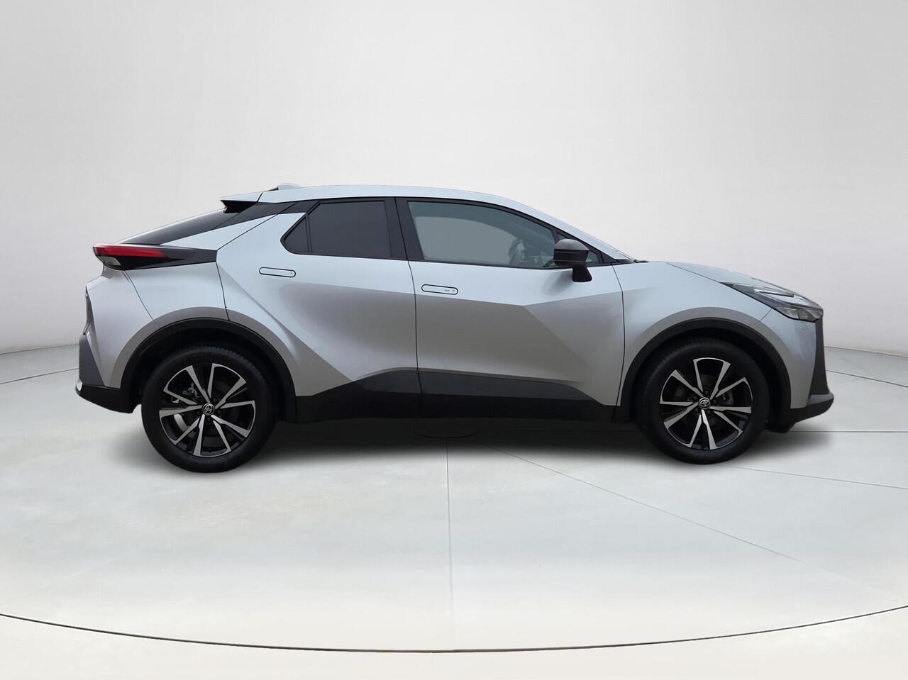Toyota C-HR 1.8 Hybrid 140 First Edition | Apple CarPlay | Parkeersensoren | Blindspot | Rijklaarprijs incl. garantie |