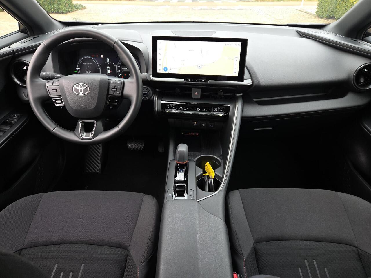 Toyota C-HR 1.8 Hybrid 140 First Edition | Apple CarPlay | Parkeersensoren | Blindspot | Rijklaarprijs incl. garantie |