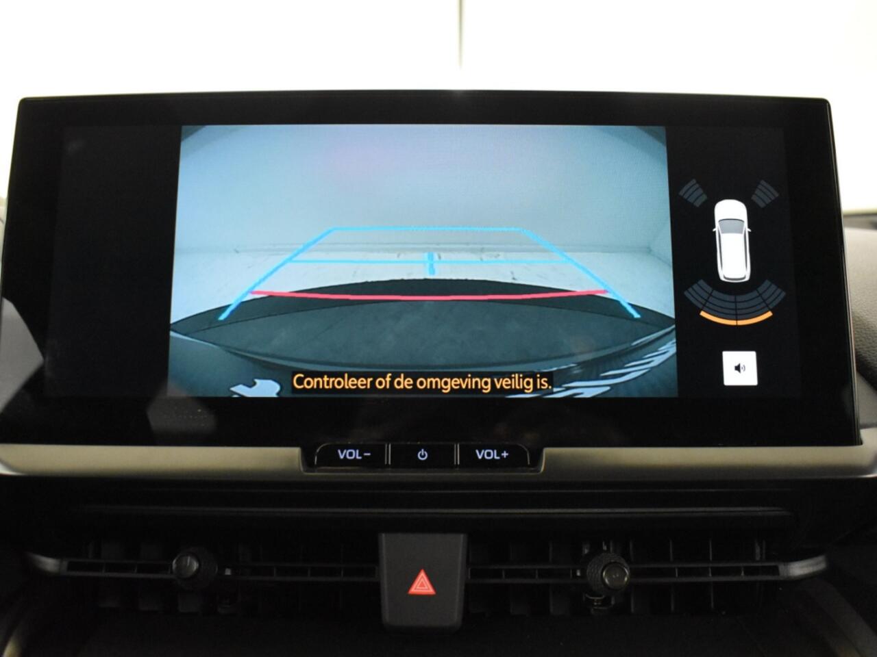 Toyota C-HR 1.8 Hybrid 140 Style Bi Tone | Elektrische A. Klep | Blindspot