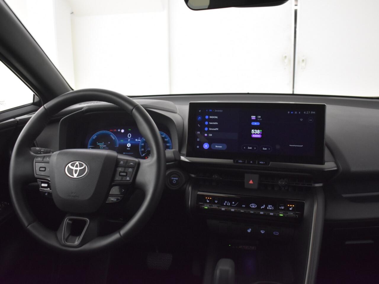 Toyota C-HR 1.8 Hybrid 140 Style Bi Tone | Elektrische A. Klep | Blindspot