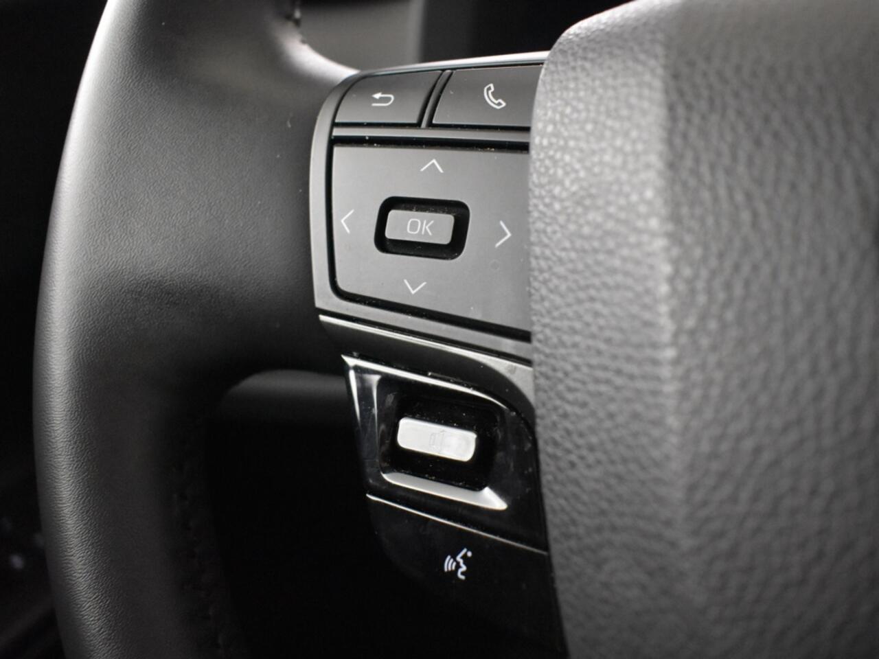 Toyota C-HR 1.8 Hybrid 140 Style Bi Tone | PDC | Blind Spot | Stoel+stuurver