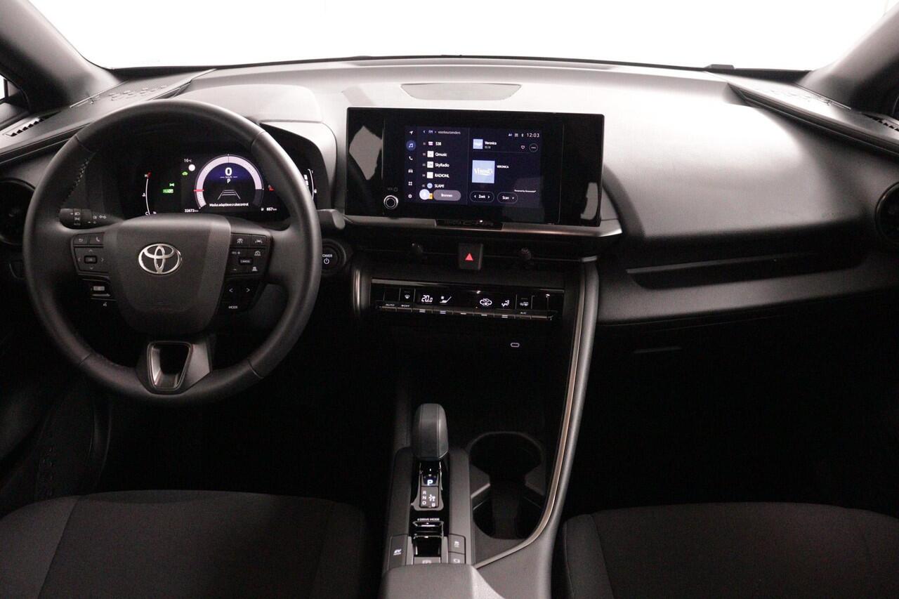 Toyota C-HR 1.8 Hybrid 140 Active | Parkeercamera | Climate control | Apple Carplay/Android Auto |