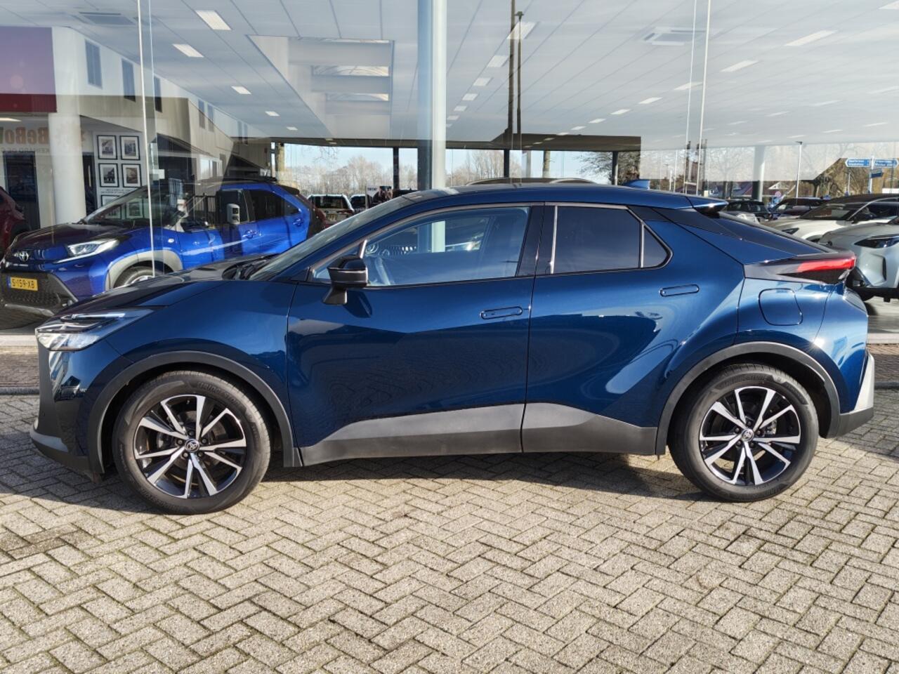 Toyota C-HR 1.8 Hybrid 140 Dynamic Plus | Sensoren v/a | Blind Spot | Stoel