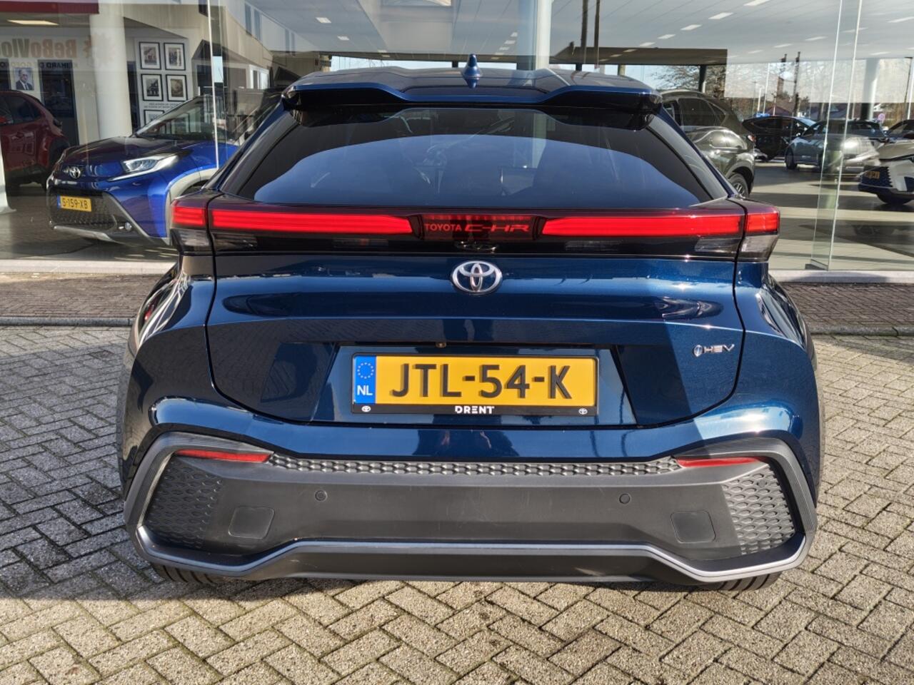 Toyota C-HR 1.8 Hybrid 140 Dynamic Plus | Sensoren v/a | Blind Spot | Stoel