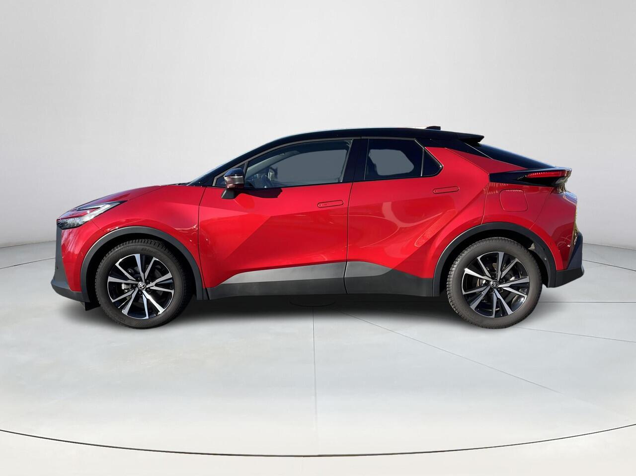 Toyota C-HR 1.8 Hybrid 140 First Edition | Trekhaak | Navigatie | Elektrische klep | Camera's rondom|