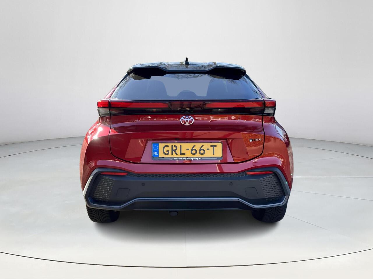 Toyota C-HR 1.8 Hybrid 140 First Edition | Trekhaak | Navigatie | Elektrische klep | Camera's rondom|