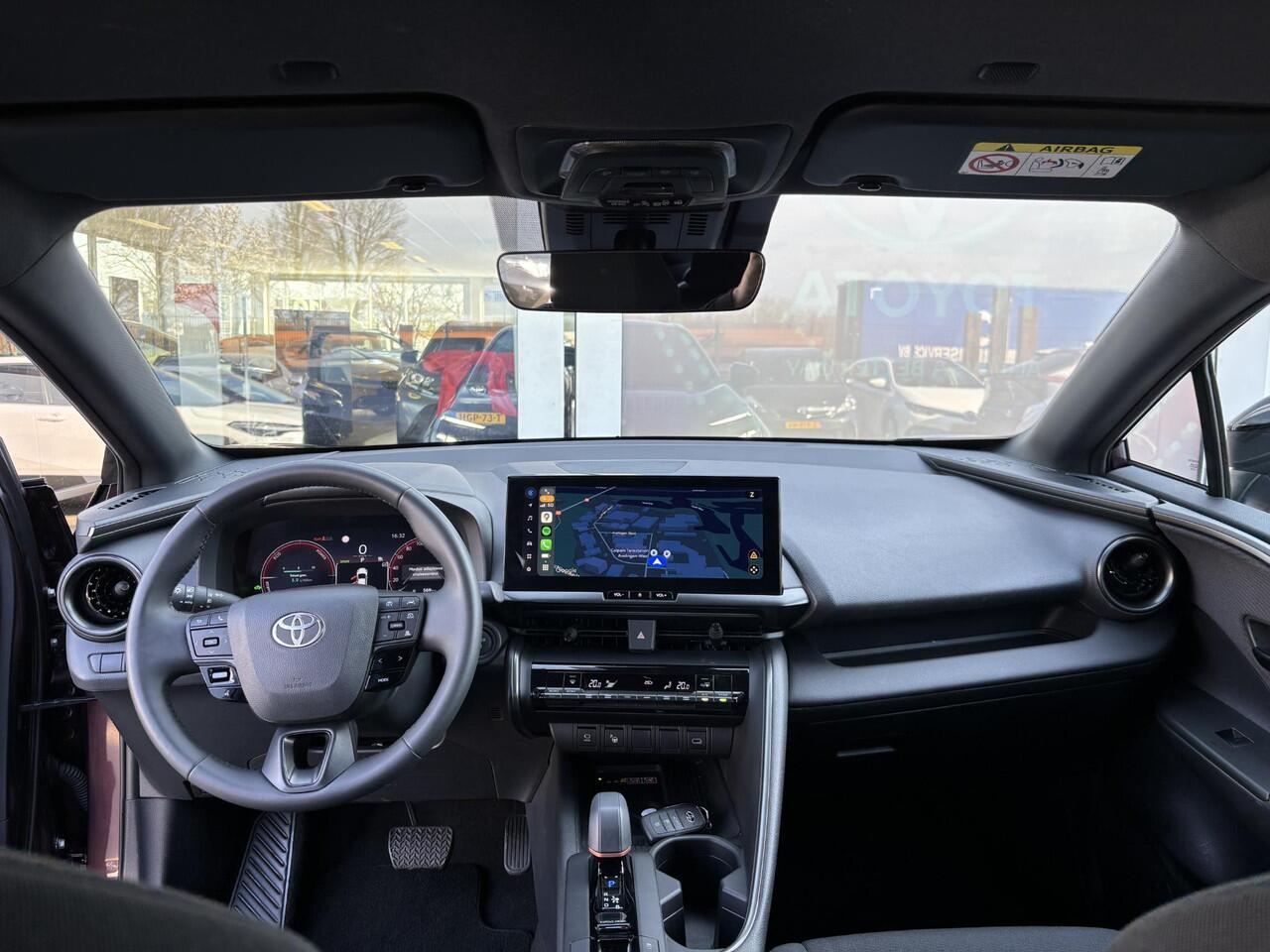 Toyota C-HR 1.8 Hybrid 140 First Edition | Apple Carplay/Android auto | 360 camera | Elek. achterklep | Bi-tone | Toyota garantie tot 2034!