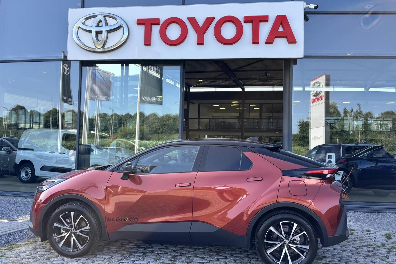 Toyota C-HR 2.0 Plug-in Hybrid 220 Dynamic Apple carplay, Android auto.