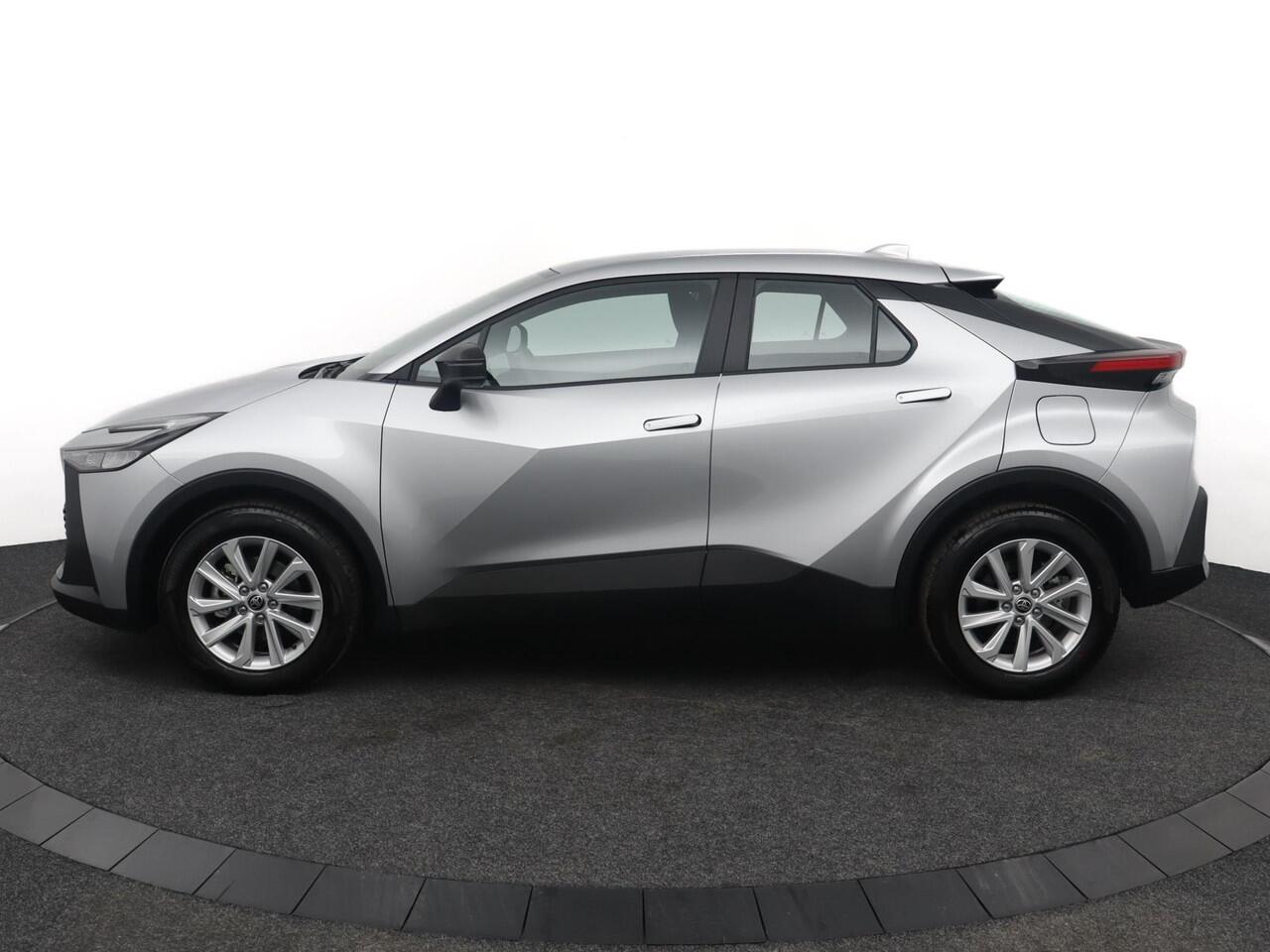 Toyota C-HR 1.8 Hybrid 140 Active | Nieuw uit voorraad leverbaar! | incl.Toyota Mania actiie T.W.V. ¤3500,-