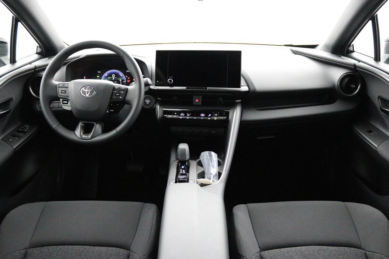 Toyota C-HR 1.8 Hybrid 140 Active | Nieuw uit voorraad leverbaar! | incl.Toyota Mania actiie T.W.V. ¤3500,-