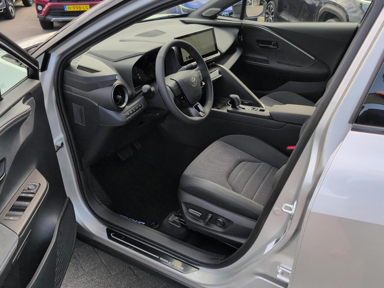 Toyota C-HR 2.0 Plug-in Hybrid 220 Executive | Android Auto | Apple Carplay | NIEUWE Auto