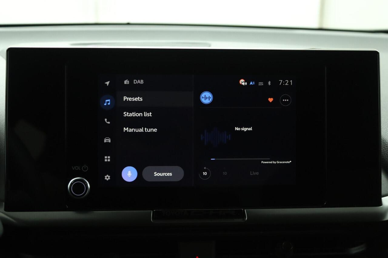 Toyota C-HR 1.8 Hybrid 140 Dynamic | Adaptive Cruise Control | Apple Carplay | Android Auto | Achteruitrijcamera | Parkeersensoren | Keyless entry |