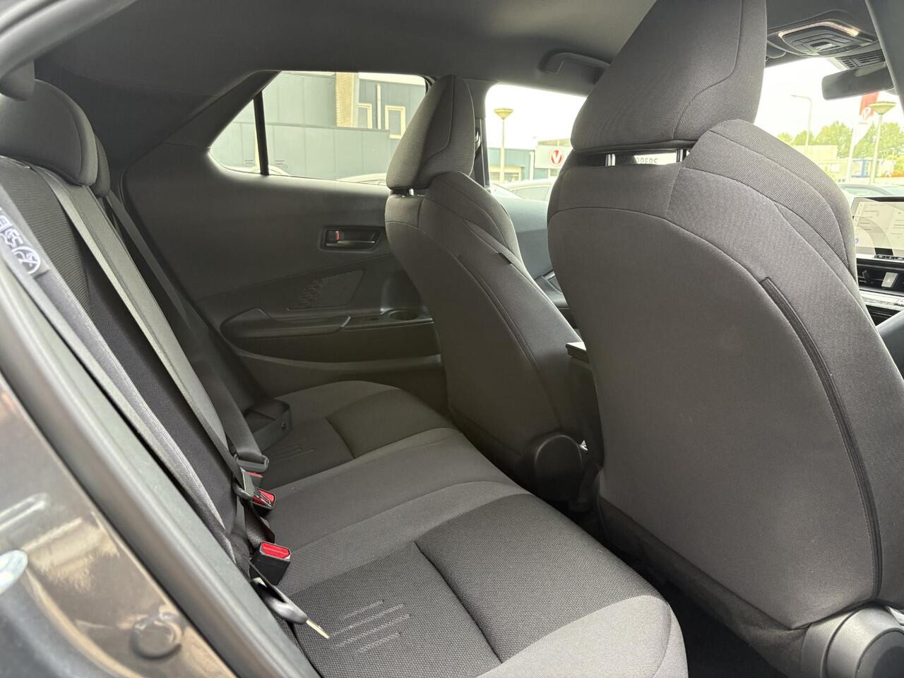 Toyota C-HR 1.8 Hybrid 140 First Edition