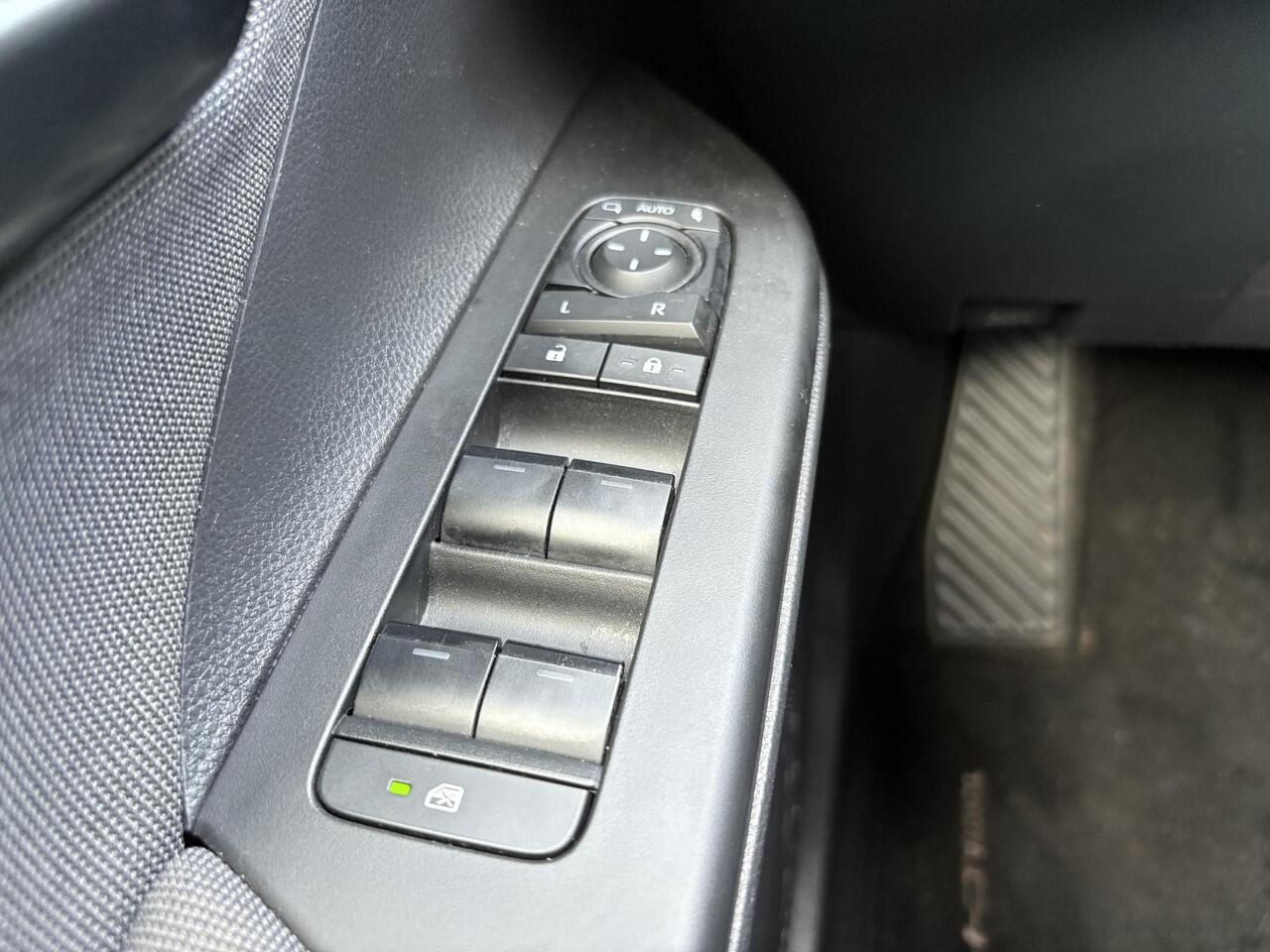 Toyota C-HR 1.8 Hybrid 140 First Edition