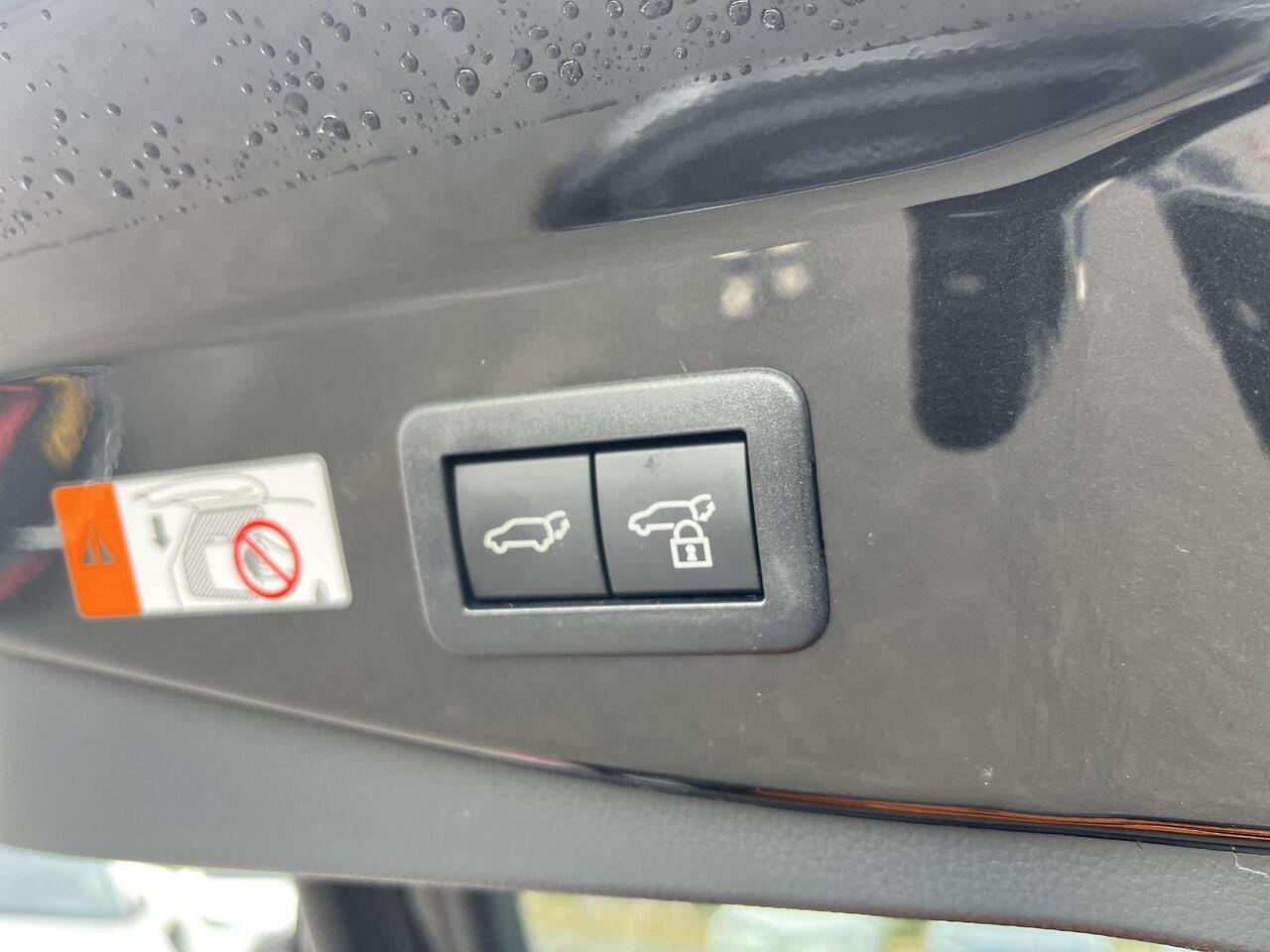 Toyota C-HR 2.0 Plug-in Hybrid 220 GR SPORT | Navigatie | Apple CarPlay/Android auto | Achteruitrijcamera | Elektrisch achterklep