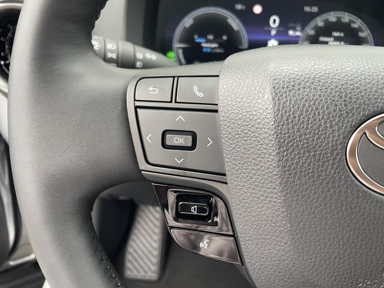 Toyota C-HR 2.0 Plug-in Hybrid 220 Dynamic