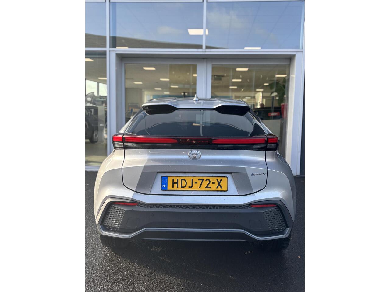 Toyota C-HR 2.0 Plug-in Hybrid 220 Dynamic