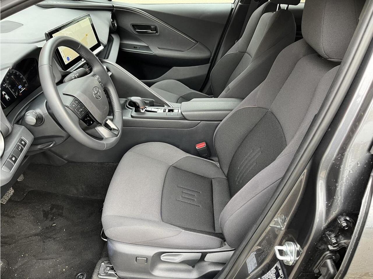 Toyota C-HR 1.8 Hybrid 140 First Edition | Rijklaar | NL-auto