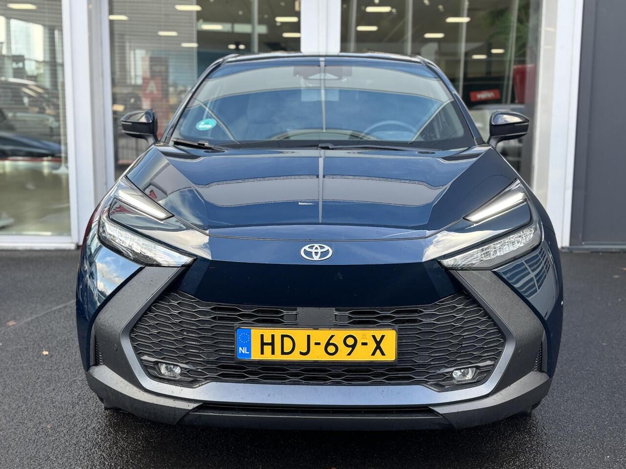 Toyota C-HR 2.0 Plug-in Hybrid 220 Dynamic