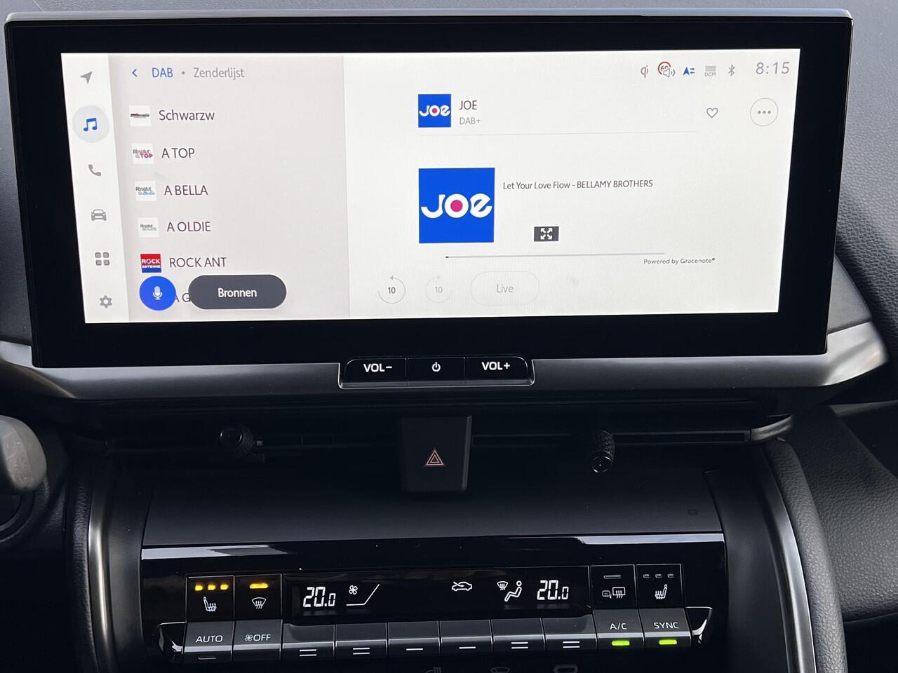 Toyota C-HR 1.8 Hybrid 140 Dynamic / Fabrieksgarantie tot 10 jaar mogelijk / Stuur-, Stoel- en Voorruitverwarming / Navigatie / Achteruitrijcamera / Climate Control / Apple Carplay & Android auto / 18" LM Velgen /