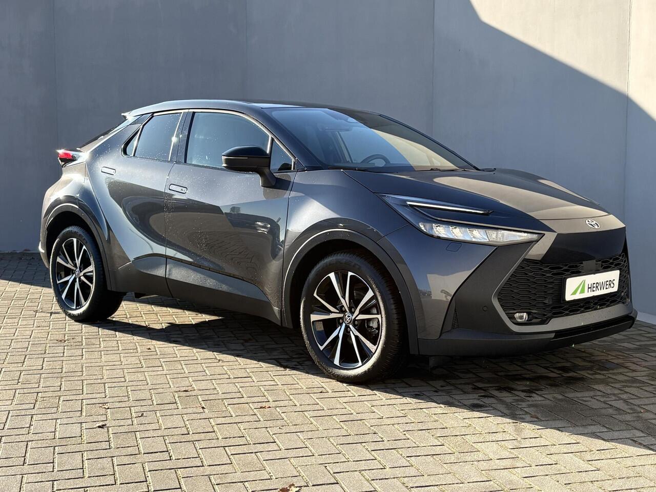 Toyota C-HR 1.8 Hybrid 140 Dynamic / Fabrieksgarantie tot 10 jaar mogelijk / Stuur-, stoel- en voorruitverwarming / Navigatie / Camera / Climate Control / Apple Carplay/Android auto / 18" LM wielen /