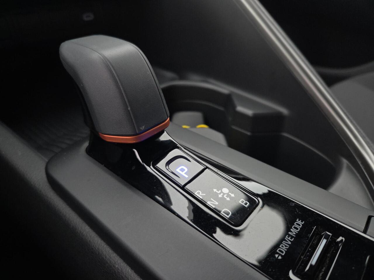 Toyota C-HR 1.8 Hybrid 140 Dynamic | Apple CarPlay | Navigatie | Parkeersensoren | Rijklaarprijs incl. garantie |