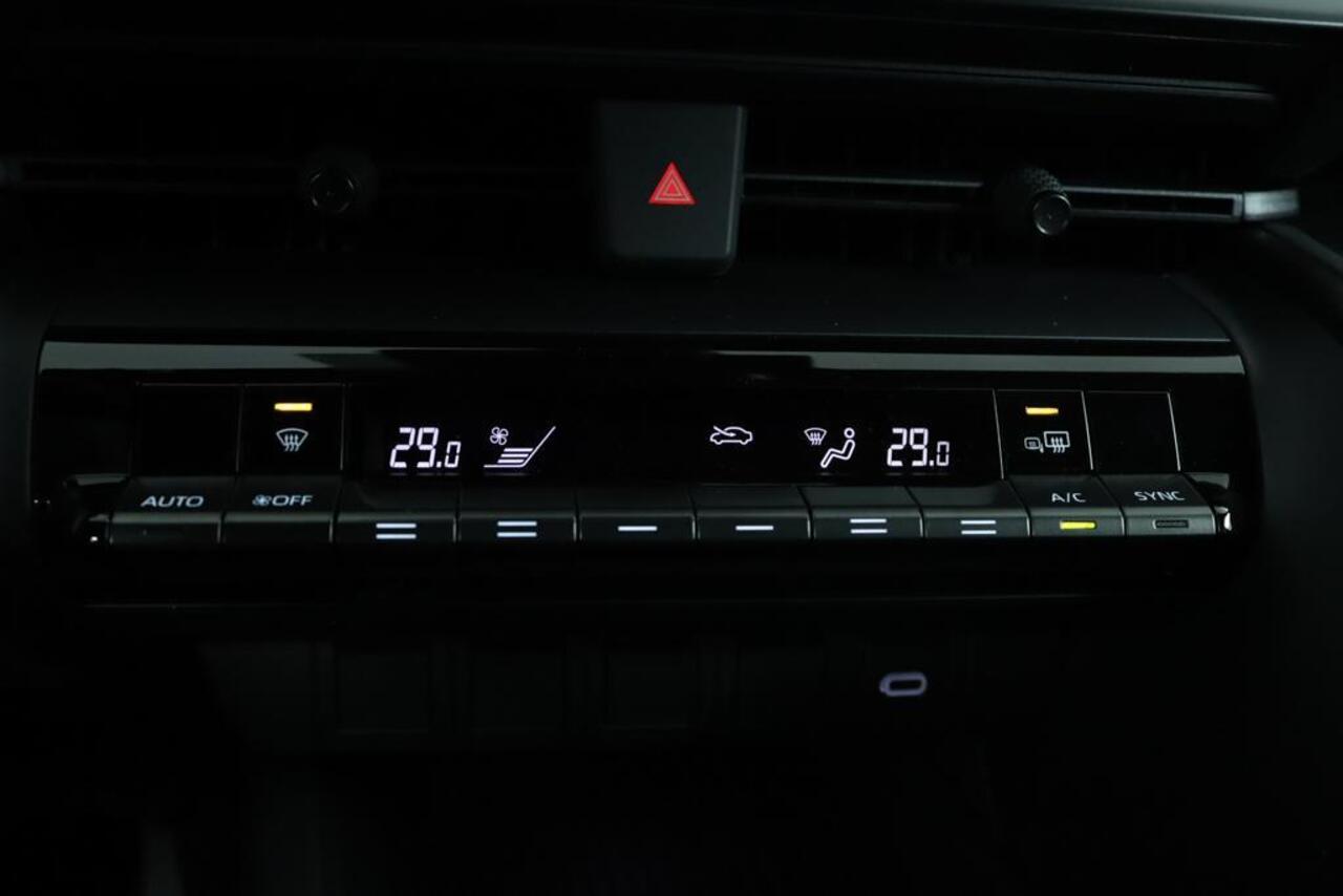 Toyota C-HR 1.8 Hybrid 140 Dynamic DEMOVOORDEEL! | Adaptive Cruise Control | Apple Carplay | Android Auto | Achteruitrijcamera | Parkeersensoren |