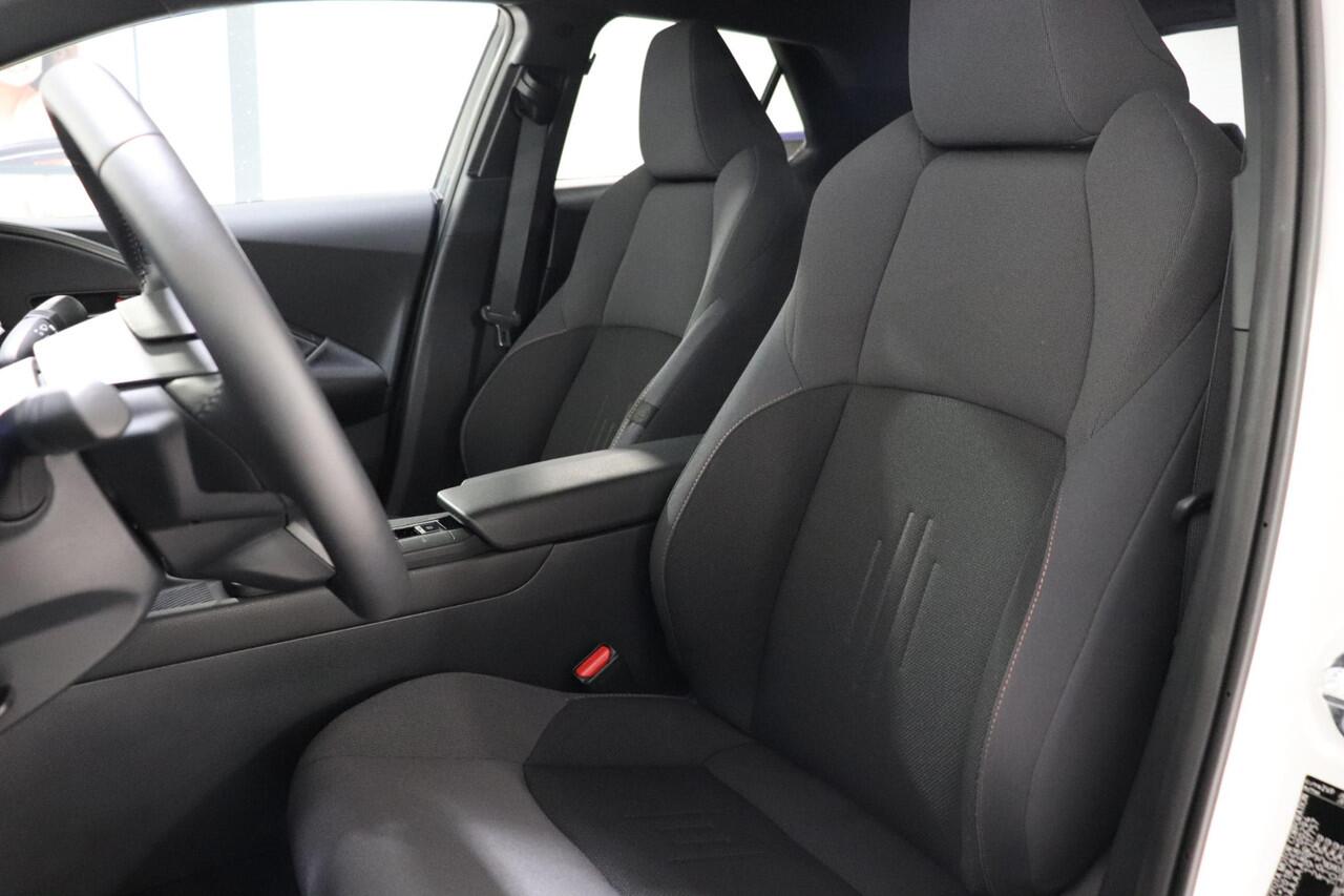 Toyota C-HR 1.8 Hybrid 140 First Edition Limited, Stoel & Stuurverwarming, Apple Carplay / Android auto, BSM, Navi!