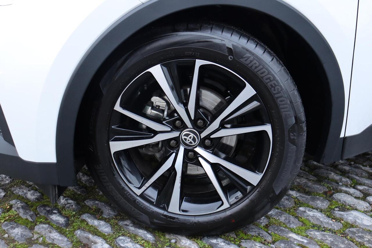 Toyota C-HR 1.8 Hybrid 140 First Edition Limited, BSM, Stoel / Stuurverwarming, Apple Carplay / Android auto, Elek. Achterklep.