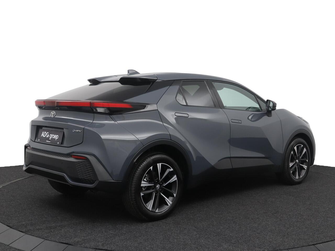 Toyota C-HR 1.8 Hybrid 140 Dynamic | Nieuw uit voorraad leverbaar! |