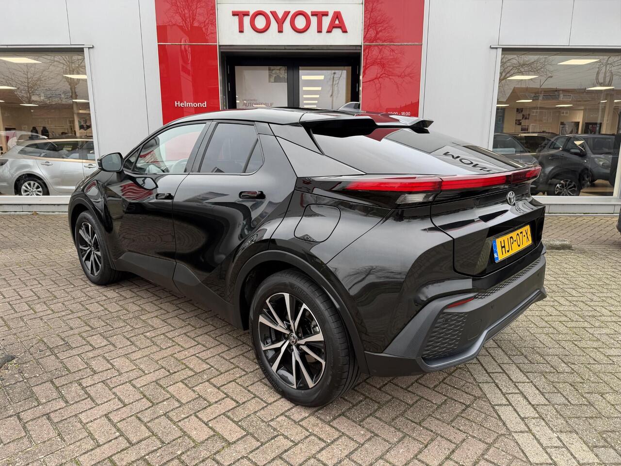Toyota C-HR 2.0 Plug-in Hybrid 220 Dynamic